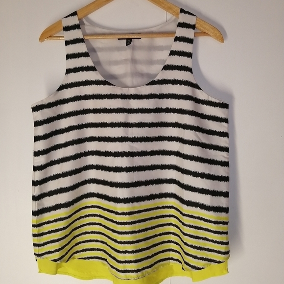Banana Republic Tops - Banana RÉPUBLIC STRIPPED CAMISOLE SIZE MEDIUM